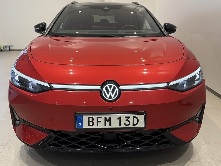 Bild 3 av Volkswagen ID.7 GTX Tourer 86kWh 340HK Drag HuD Pano