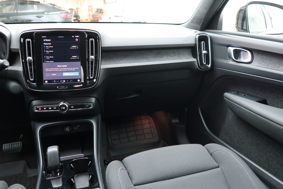 Volvo XC40 2023 - miniatyr 8