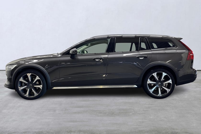 Bild 2 av Volvo V60 Cross Country B4 AWD Diesel Plus