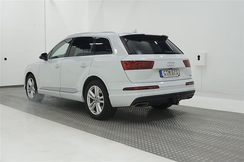 Bild 2 av Audi Q7 3.0 TDI 272hk 7-sit S-line Bose D-värm Drag Cockpit