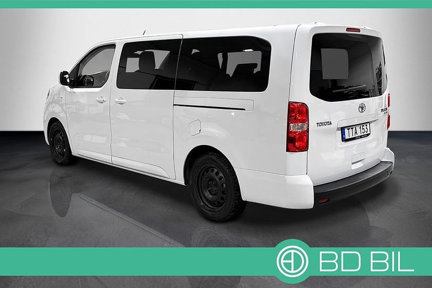 Bild 2 av Toyota Proace Verso 2.0 D-4D EXTRA-LÅNG 9-SITS DUBBLA SKJUTDÖRRAR MOMS