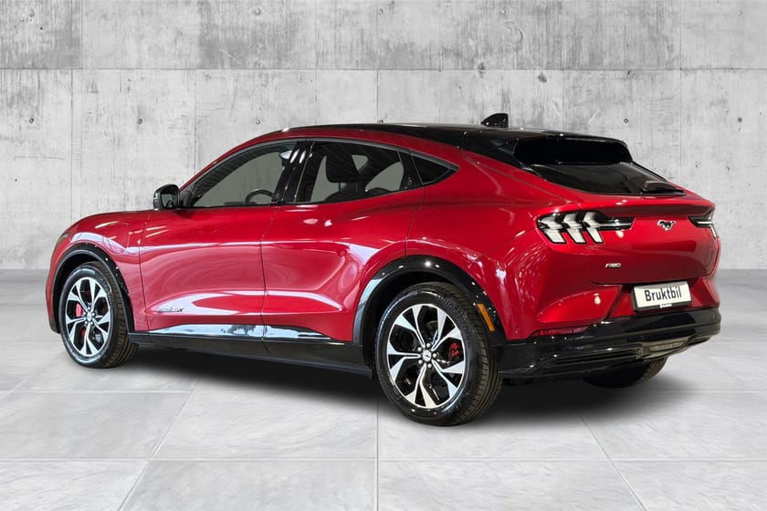 Bilde 3 av Ford Mustang Mach-E Long Range AWD / Krok / Panorama / B&O / 360° cam