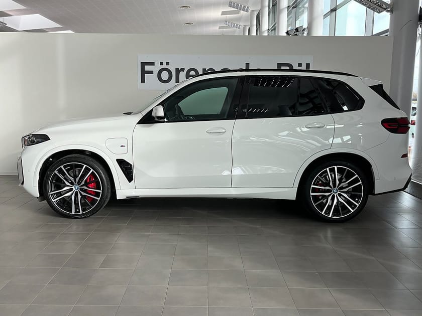 Bild 3 av BMW X5 xDrive50e 4,95 ränta M Sport Pro H/K Drag ComfortAccess