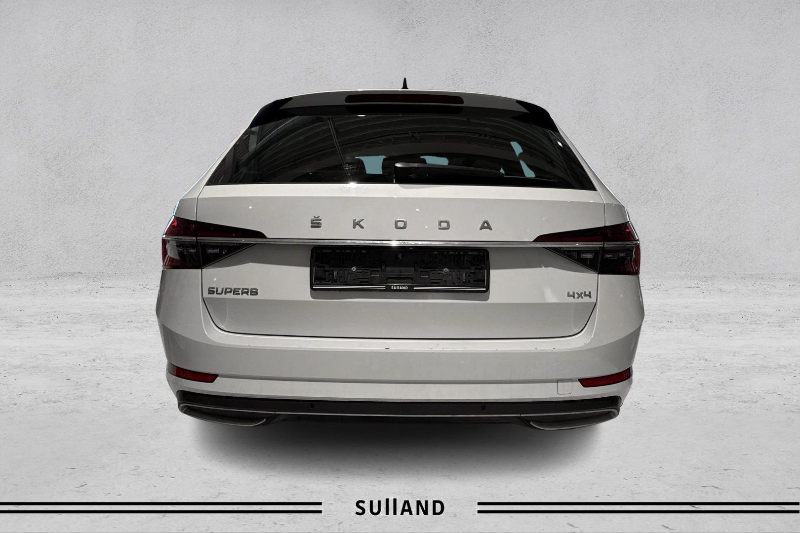 Thumnail bilde 3 av Škoda Superb Stasjonsvogn