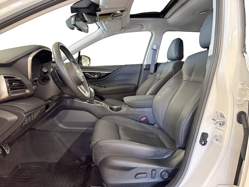 Bild 2 av Subaru Outback 2.5 Touring 4WD XFuel Lineartronic Euro 6