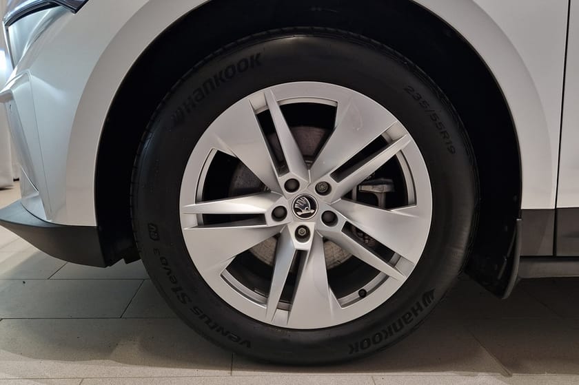 Bild 4 av Škoda Enyaq iV 80 | 204HK | NAVI