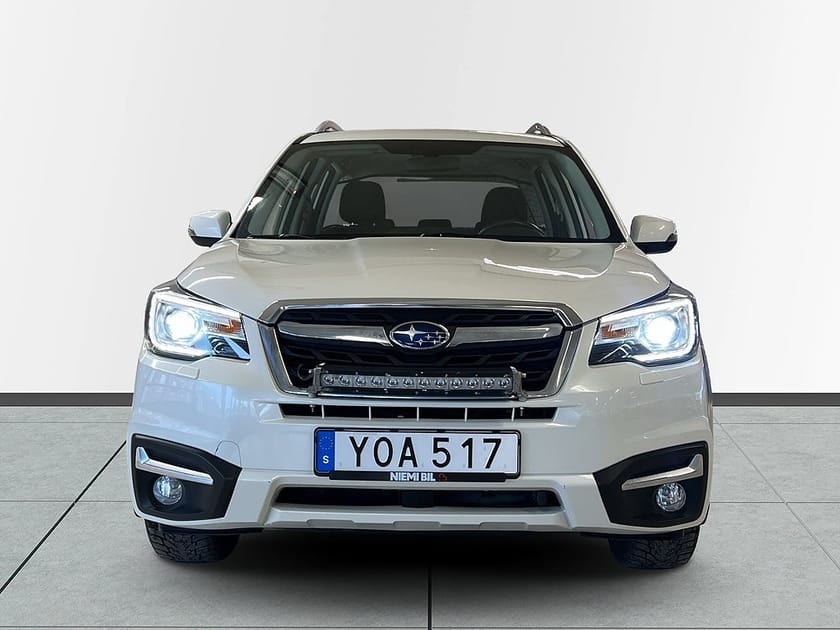 Bild 2 av Subaru Forester 2.0 4WD Aut Mvärm Drag Bkamera Elstol Rattvärme S&V