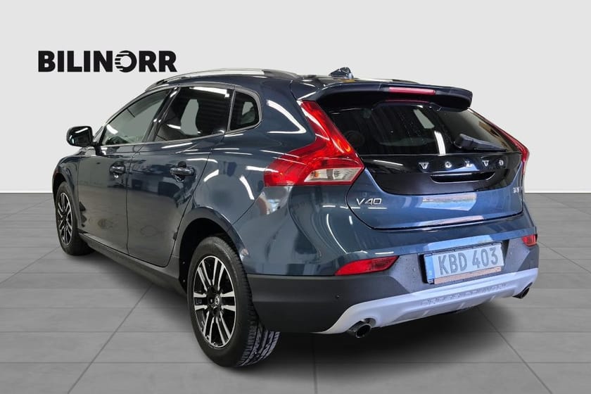 Bild 2 av Volvo V40 Cross Country AWD MOMENTUM | VHJUL