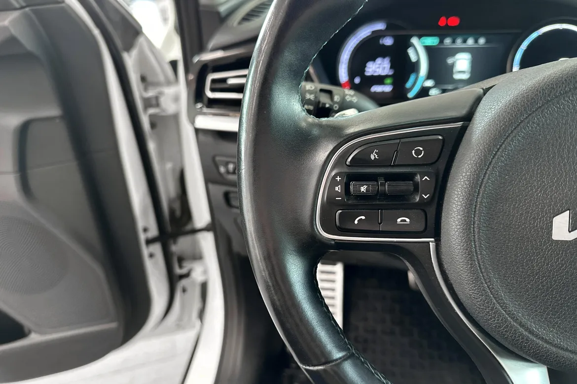 picture of a car