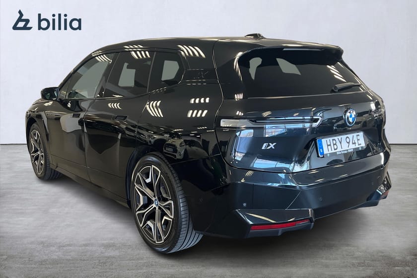 Bild 2 av BMW iX xDrive40 Sport/ VECKANS DEAL / Innovation / Comfort / Luftfjädring