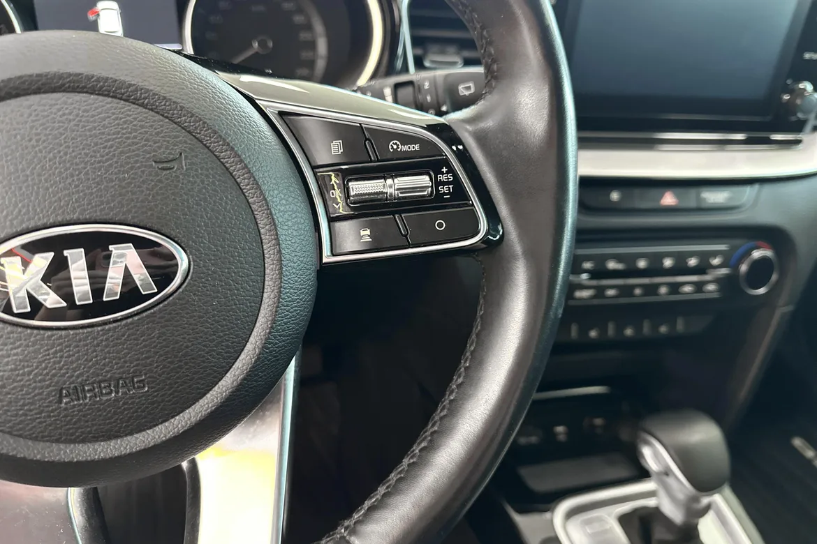 picture of a car