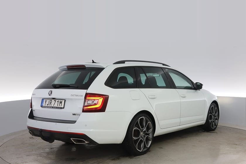 Bild 4 av Škoda Octavia Kombi Skoda 2.0 TDI 4x4 Premium RS Värmare Krok Canton V-hjul