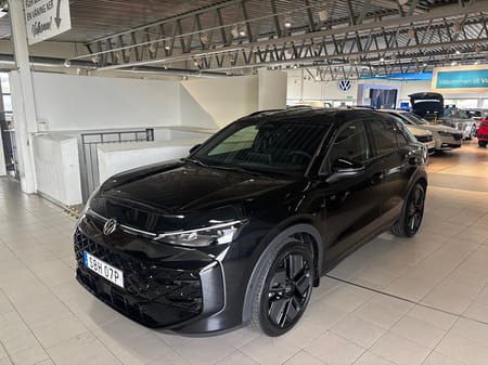Volkswagen T-Roc R-LINE  1.5 ETSI 150 HK DSG7