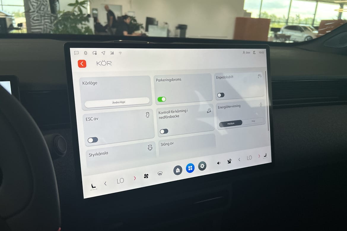 Lynk & Co 02 EV 66 kWh, 272hp, 2025