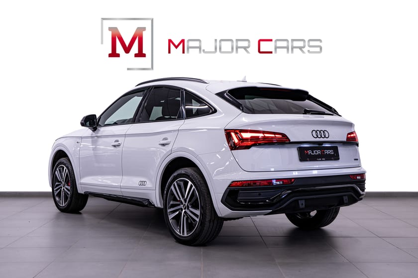 Bild 4 av Audi Q5 Sportback 40 TDI quattro S-Line Edition One Matrix Drag 204hk