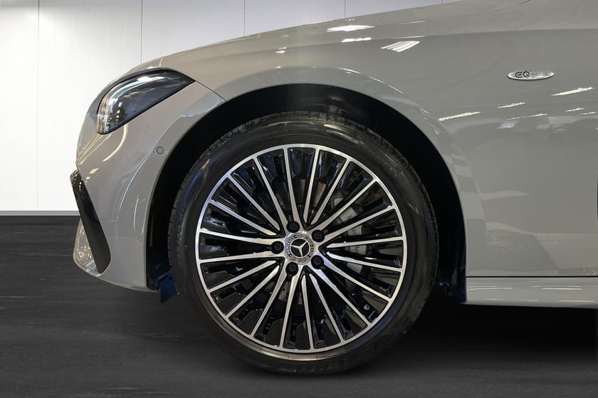 Bild 5 av Mercedes-Benz CLE 300 e Coupé AMG LINE | AMG PREMIUM PLUS | HEAD UP