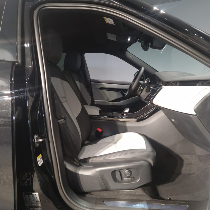 Bild 2 av Land Rover Range Rover Evoque P270e AWD P269e Dynamic SE *4.995KR/MÅN*