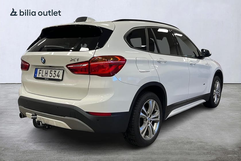 Bild 5 av BMW X1 xDrive18d Sport line 150hk Drag Navi Nyservad