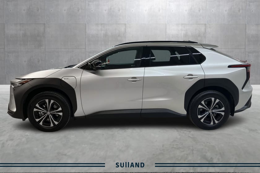 Bilde 2 av Toyota bZ4X 218hk – AWD Executive H.Feste