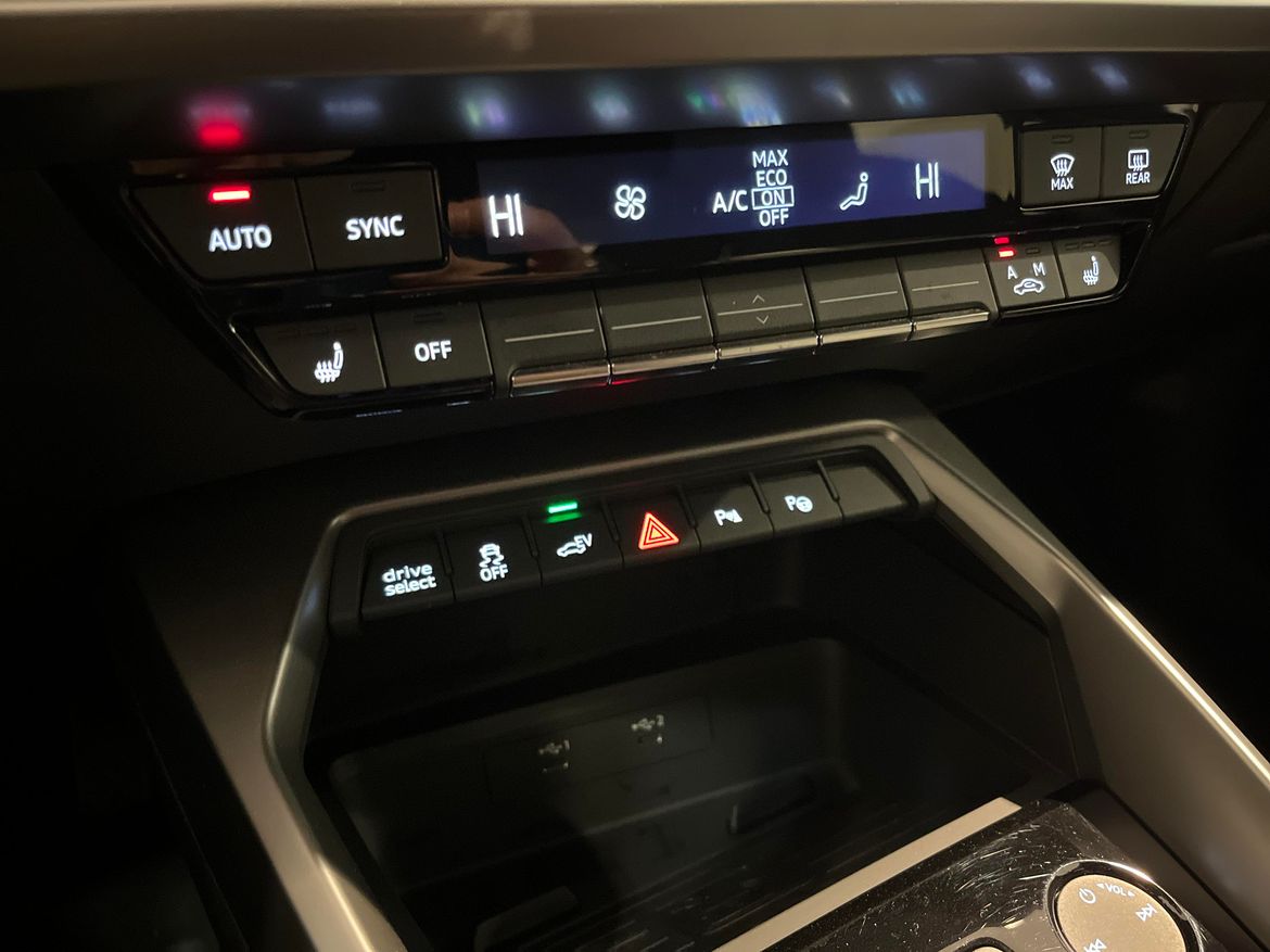 Audi A3 2023 - miniatyr 17