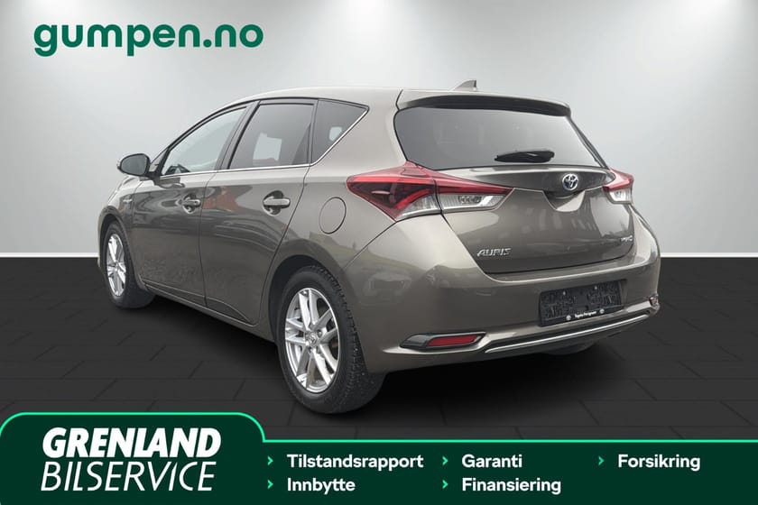 Bilde 3 av Toyota Auris Hybrid 1,8 E-CVT Sport Vision