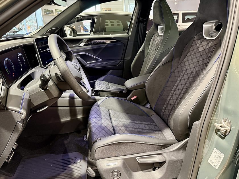 Bild 2 av Volkswagen Tiguan eHybrid R-LINE 272 HK DSG6