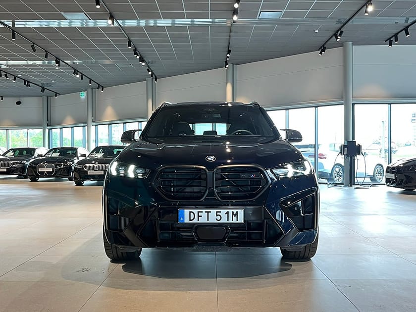 Bild 2 av BMW X5 M Competition X5M Massagestolar Panorama Sky-Lounge 626hk