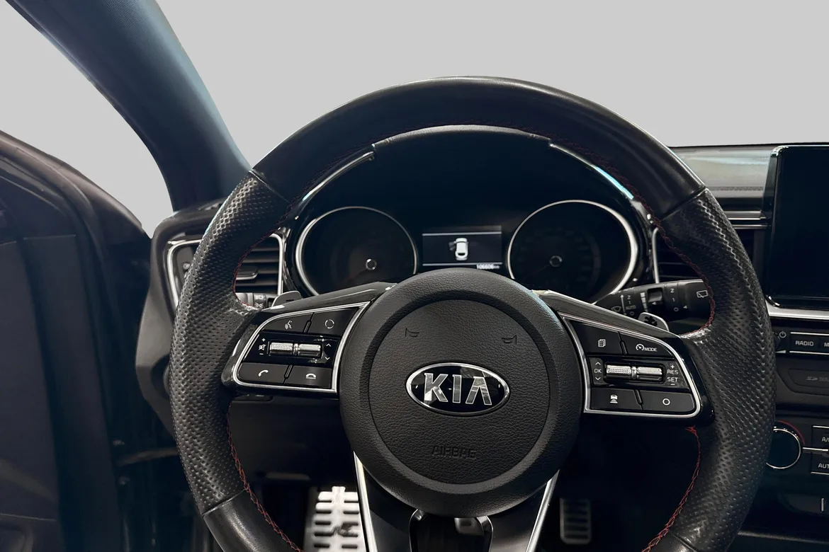 picture of a car