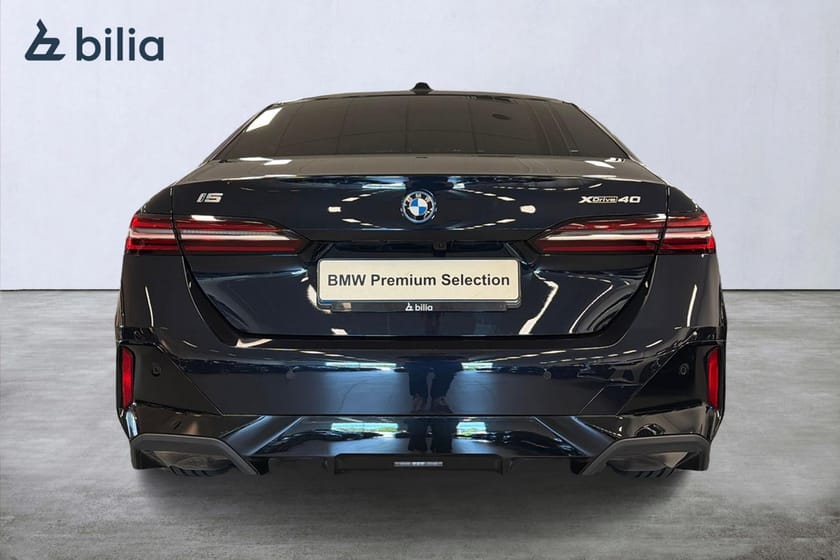 Bild 5 av BMW i5 xDrive40 Sedan xDrive 40 M-sport | H&K | Backkamera | Drag