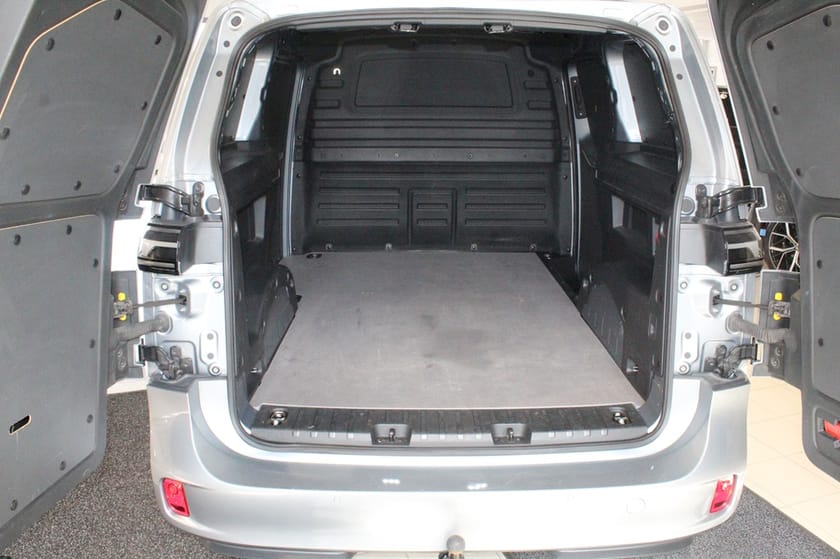 Bild 4 av Volkswagen ID. Buzz Cargo 204 Hk Drag &Backkamera