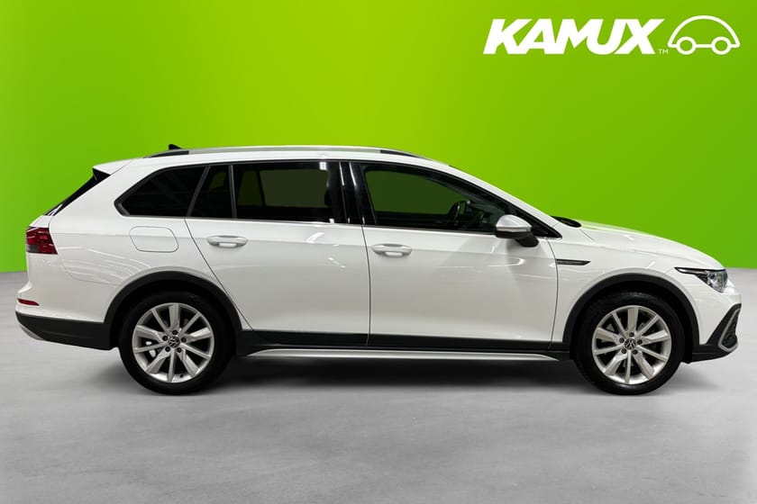 Bild 2 av Volkswagen Golf Alltrack 2.0 TSI 4M DSG Värmare Cockpit B-kamera Drag Servad Dec 2025