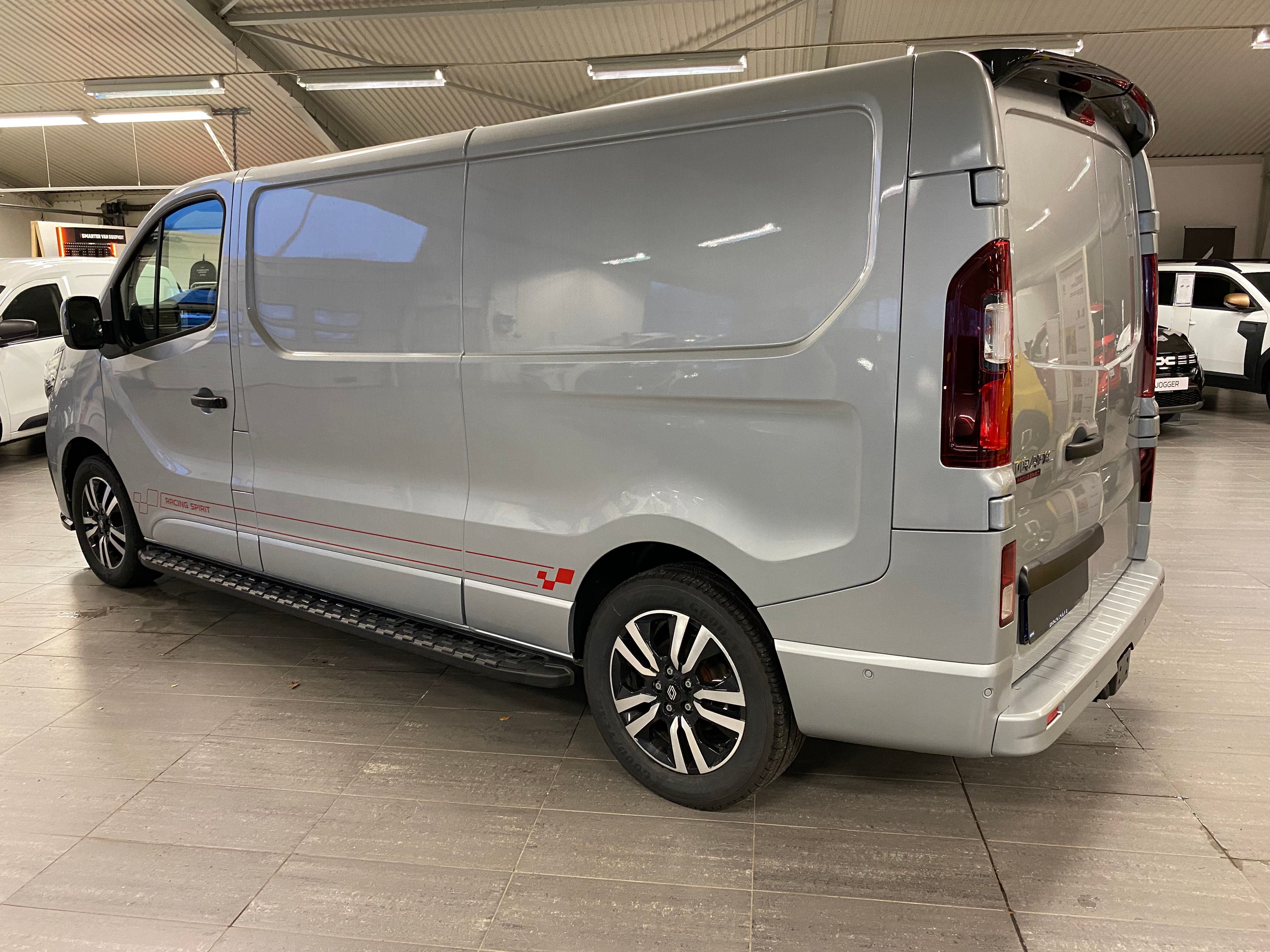 Renault Trafic Skåpbil