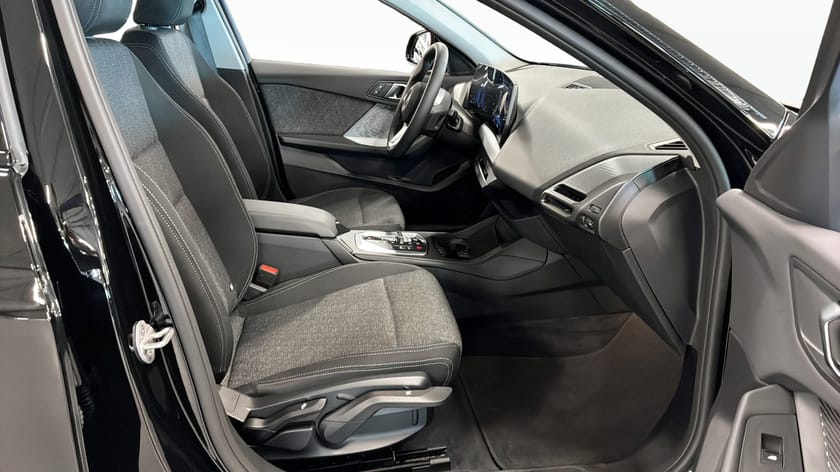 Bild 3 av BMW 120 Driving Assistant Backkamera Apple Carplay Android Auto