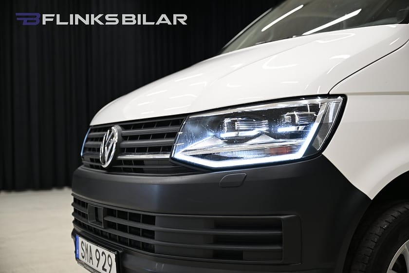 Bild 4 av Volkswagen Transporter 2.0 TDI 102HK L2 LED|Drag|Värmare|V-Inredd|PDC|Rearheat