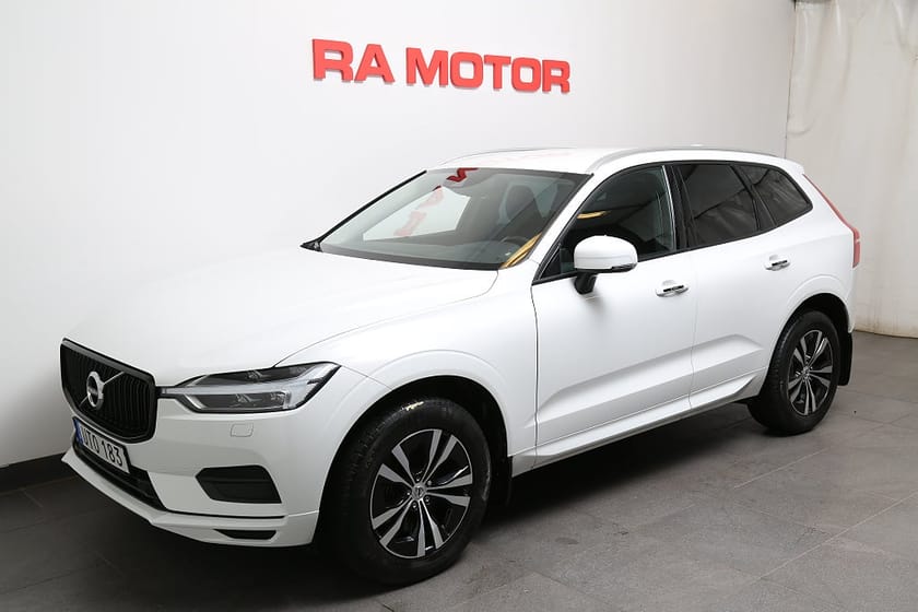 Bild 1 av Volvo XC60 T5 250hk Momentum SE ll Aut VOC CarPlay