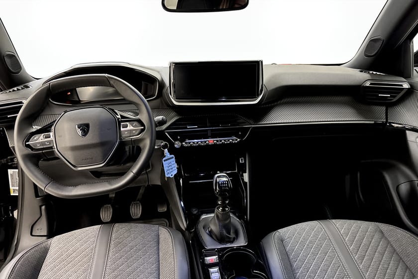 Bild 4 av Peugeot 2008 1.2 PureTech 130 hk Allure/Edition Plus Euro 6