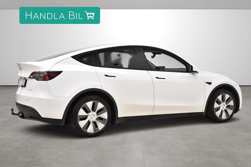 Bild 5 av Tesla Model Y Long Range AWD GUMMIMATTOR BESTÄLLT