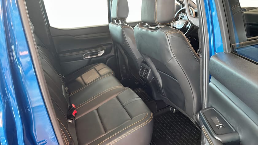 Bild 5 av Ford Ranger Dubbelhytt Wildtrak V6 / Värmare / Jalusi / Drag / Nyservad