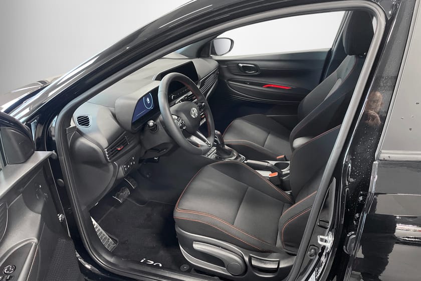 Bild 4 av Hyundai i20 1.0T MildHybrid N-line Automat Bkamera Adaptiv Fhållare