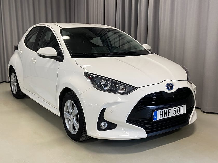Bild 1 av Toyota Yaris Hybrid 116hk CVT Active Automat Backkamera
