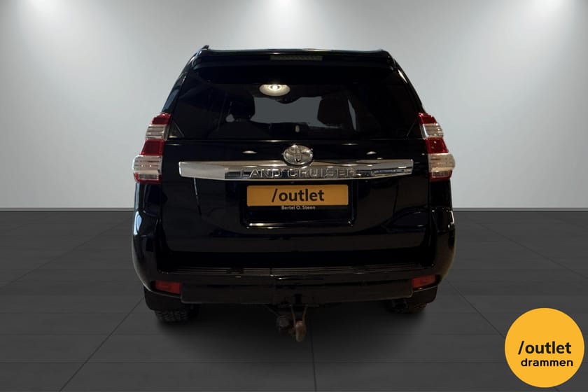 Bilde 4 av Toyota Land Cruiser 2,8 177HK / Skinn /Krok / Klima / Bøyle med lys /