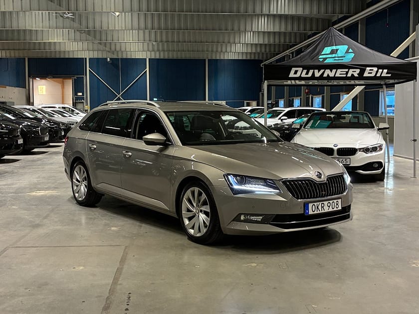 Bild 1 av Škoda Superb Kombi Skoda 1.8 TSI Aut L&K | Skinn | Drag | Värmare