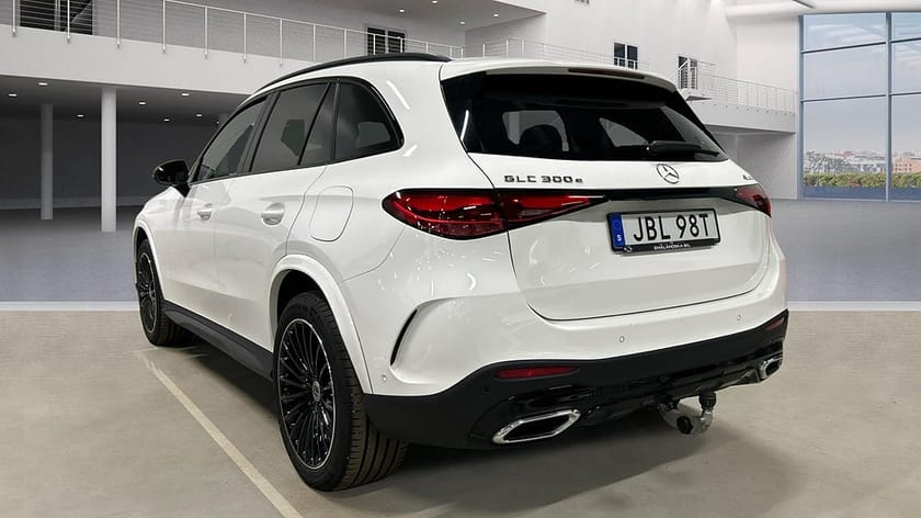 Bild 4 av Mercedes-Benz GLC 300 e 4MATIC 4MATIC, AMG Line, Drag, Nightpack