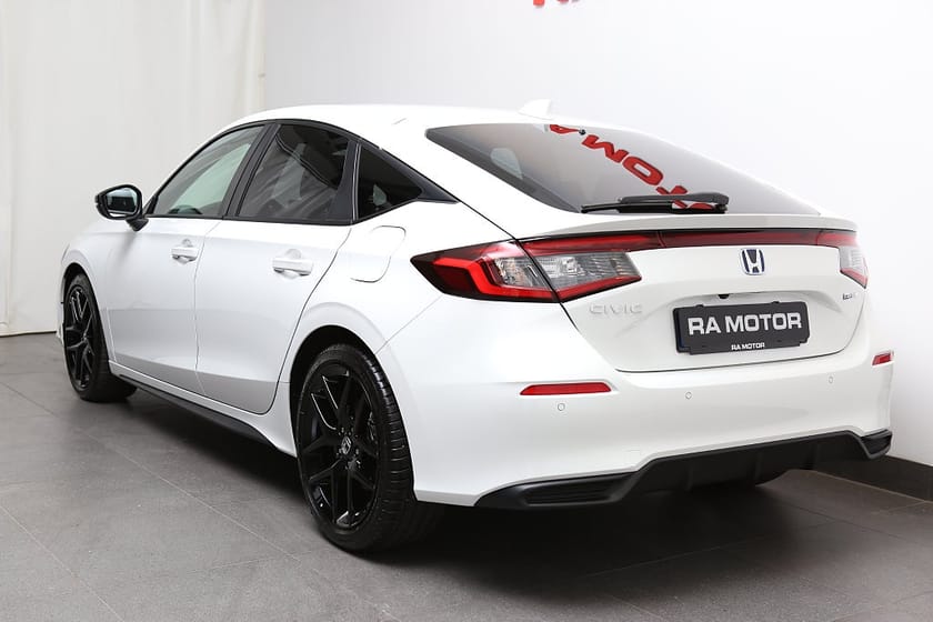 Bild 3 av Honda Civic e:HEV FullHybrid CVT Sport 184hk | DEMOBIL