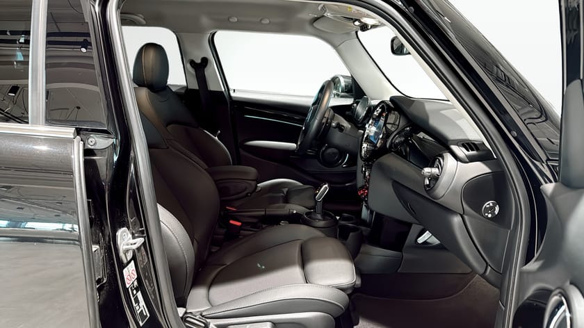 Bild 3 av MINI Cooper S 5-dörrar 178 hk Apple CarPlay / Navi