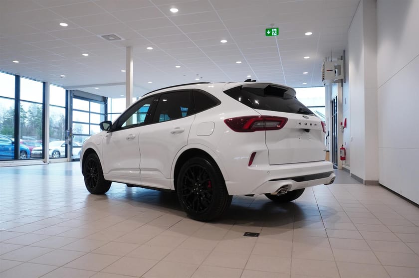 Bild 4 av Ford Kuga Plug-In Hybrid ST-Line X 2.5 FWD 243hk Black Edition CVT