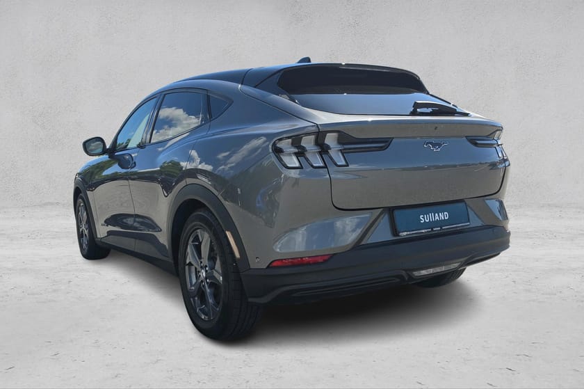 Bilde 3 av Ford Mustang Mach-E Long Range LR RWD / Fjernstart / Apple Carplay / Skinnseter ++