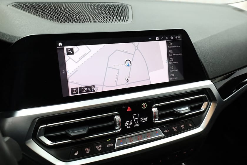 Bild 4 av BMW 330e Touring Sport line Aktiv Farthållare/1ägare