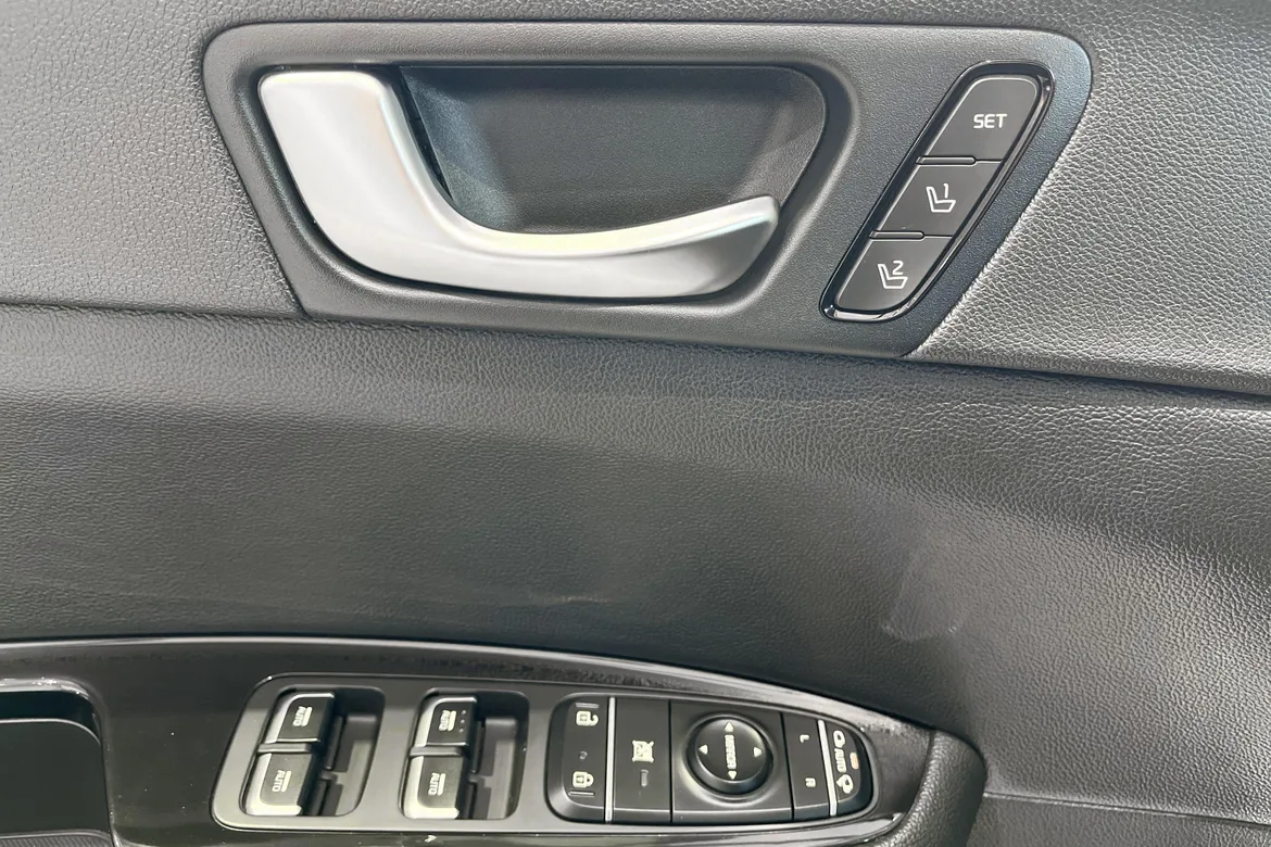 picture of a car