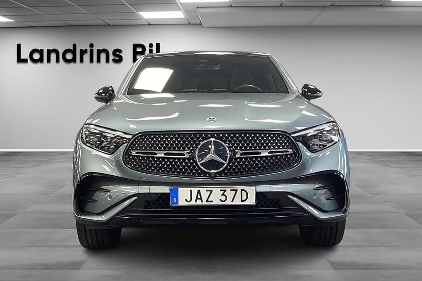 Bild 2 av Mercedes-Benz GLC 400 e Coupé 4MATIC / AMG Premium Plus / Night